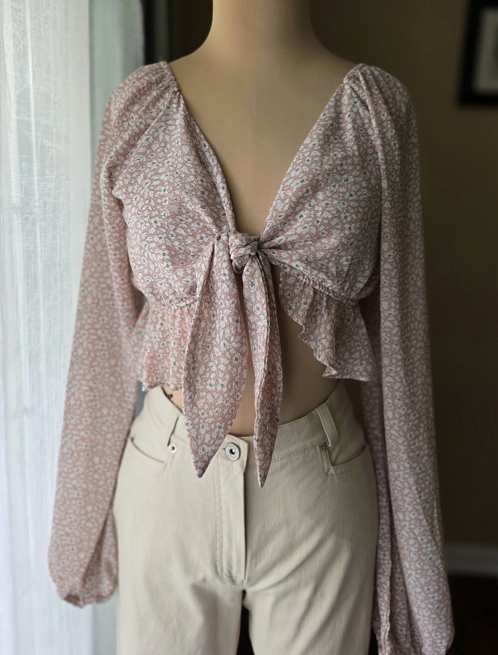 Princess Polly Neima Pink Floral Tie Front Long Sleeve Ruffle‎ Crop Top - Size 6